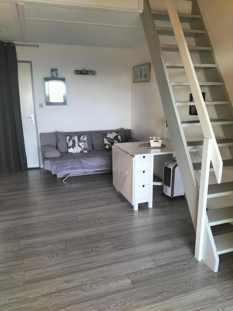 Suitetrails - Appartement avec balcon vue mer, garrigue et accès piscine