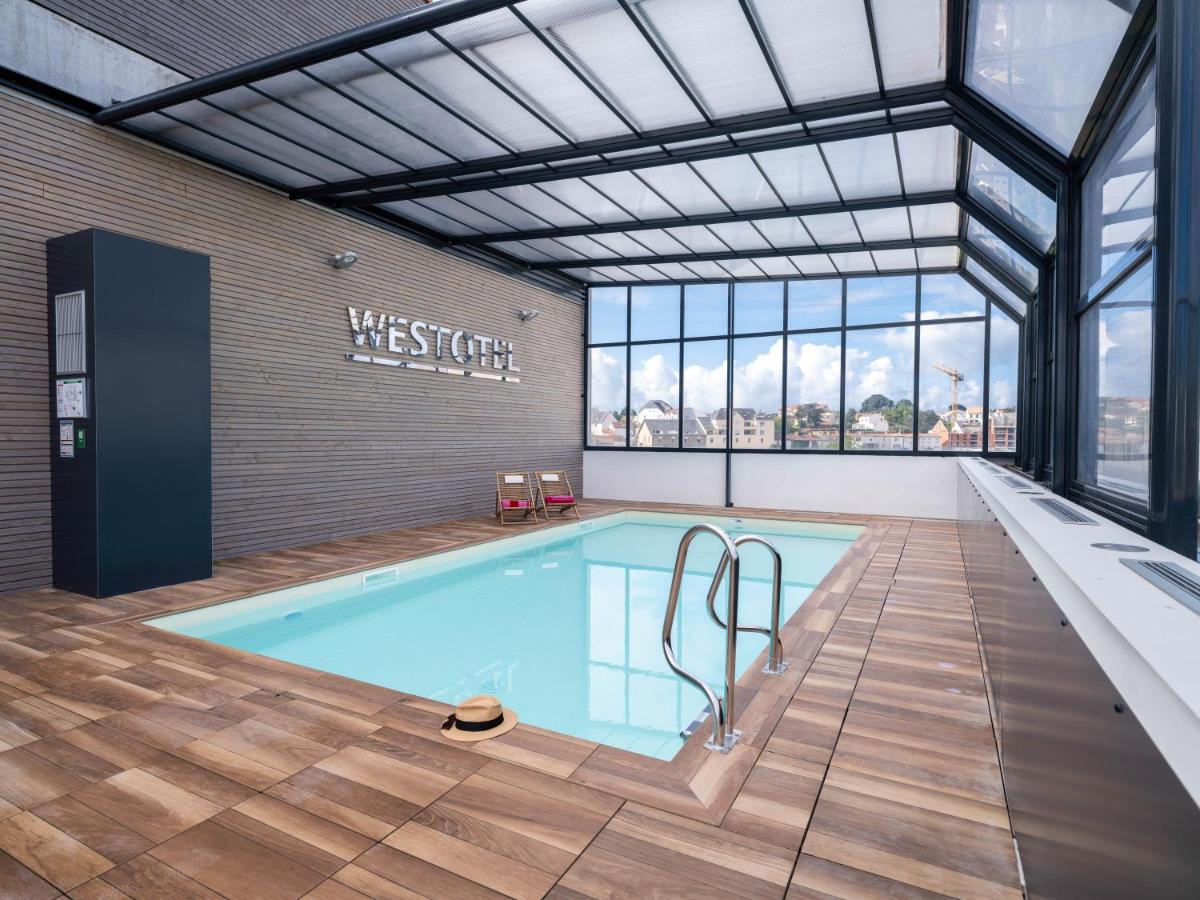 Piscine de l'établissement Westotel Pornic Côte de Jade ou située à proximité