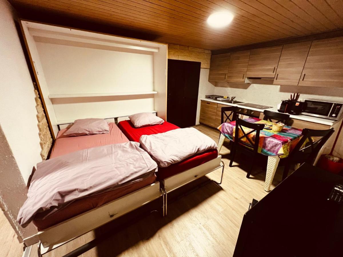 Deux pièces familal avec terrasse extérieur - Housity