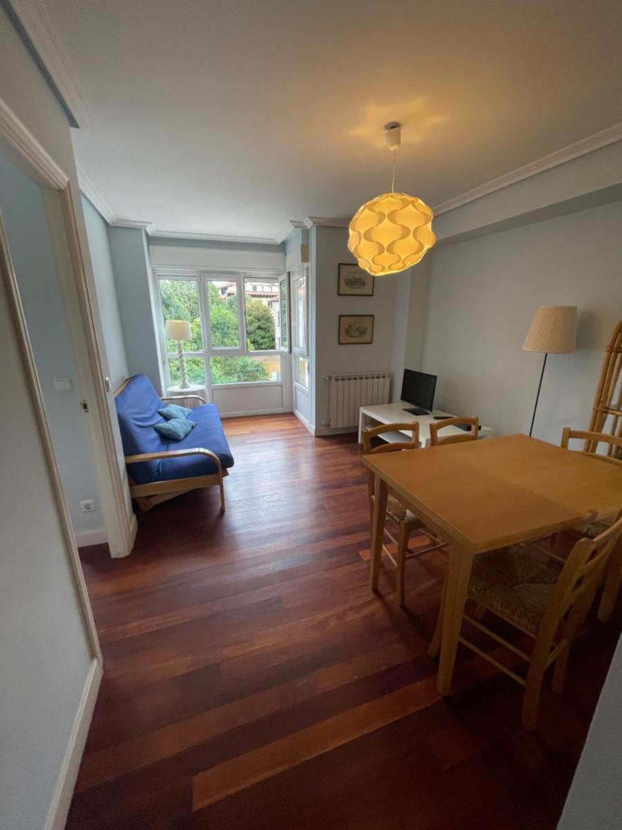 Azaraleku apartamento playa - Hizvo