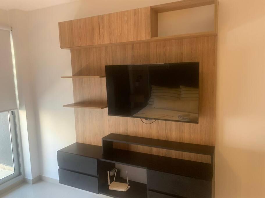 Estrella Centro - Con Cochera - Solo autos - Housity