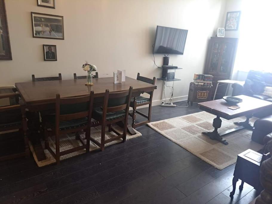 Flat near City Centre Liverpool 10 mins to Arena - Housity