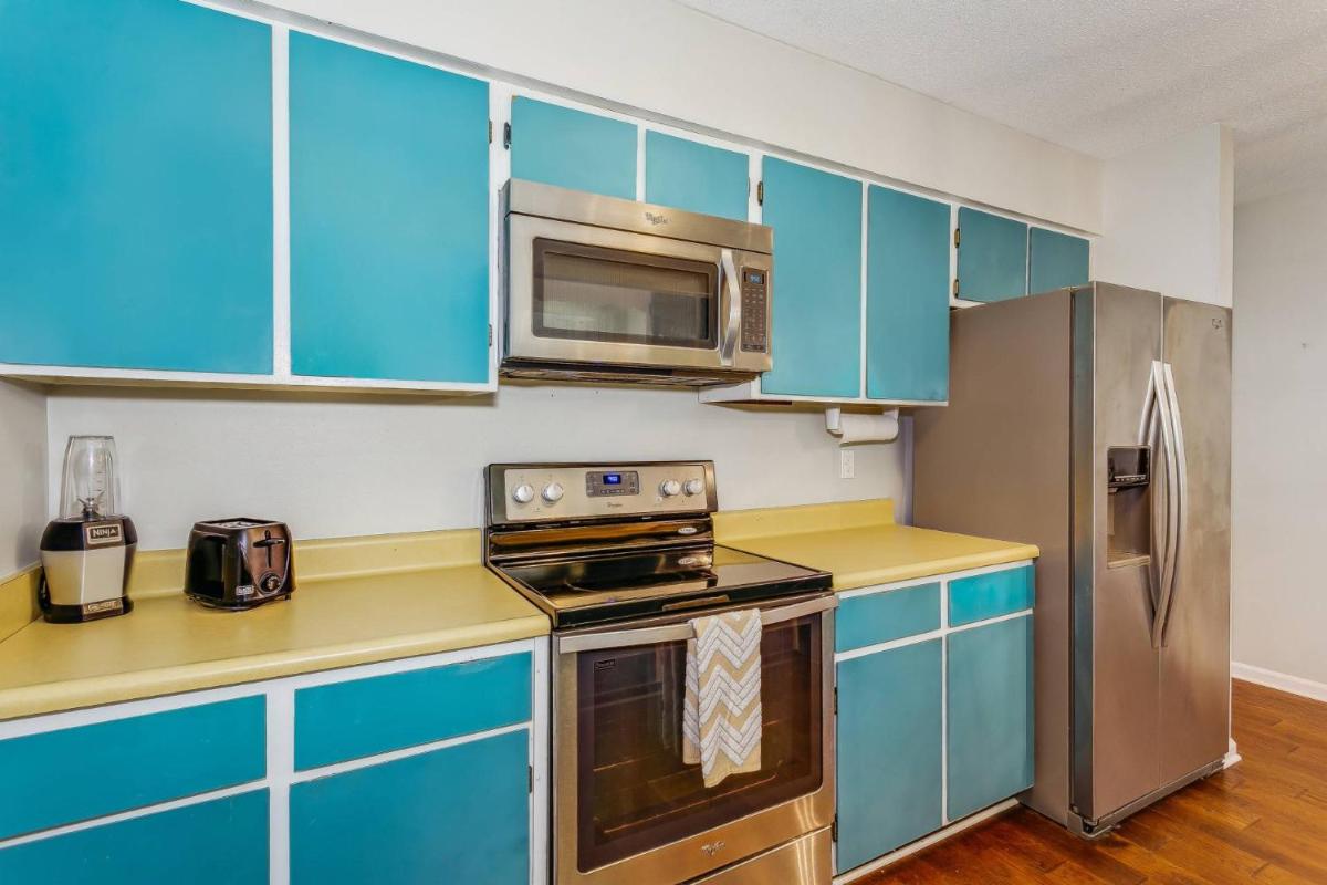 314 Dolphin St - Housity