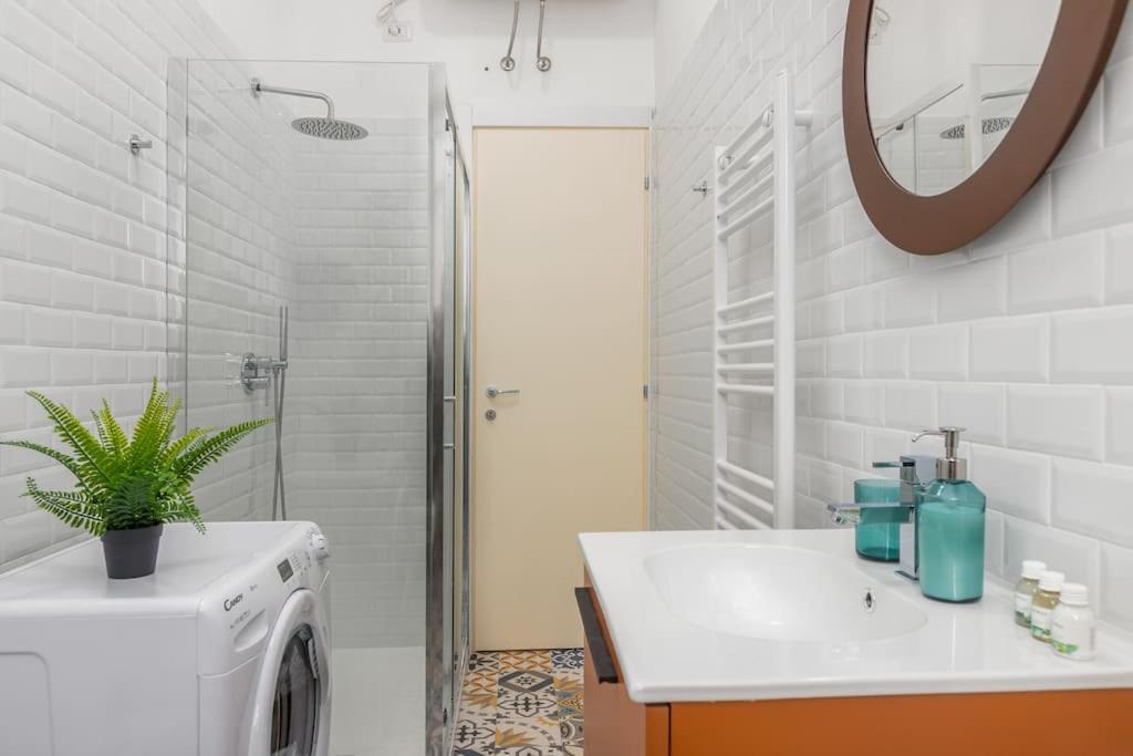 Monza Centro-Milano-Como,Suite vicino Stazione - Housity