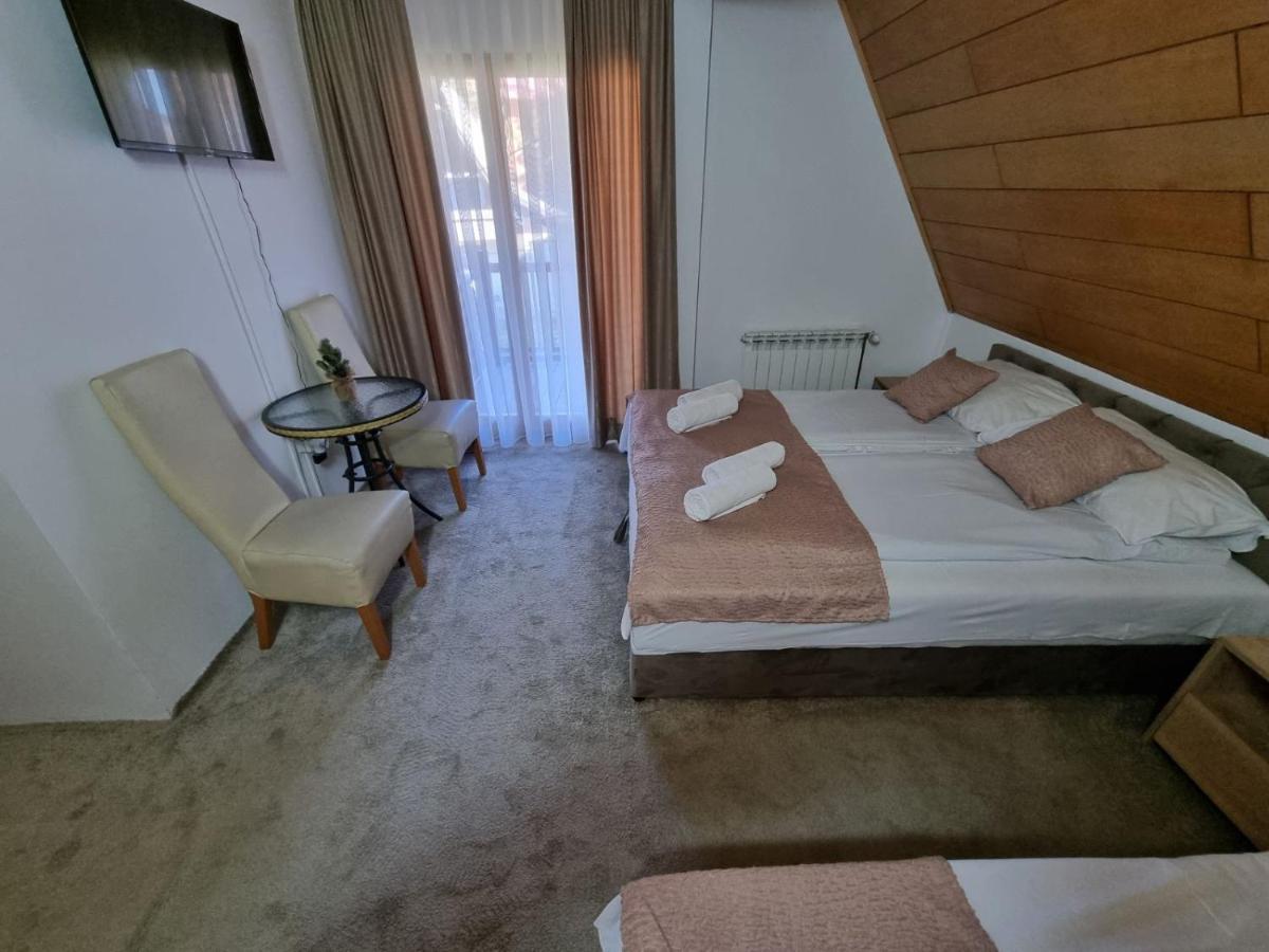 Pansion Rog Jahorina - Housity