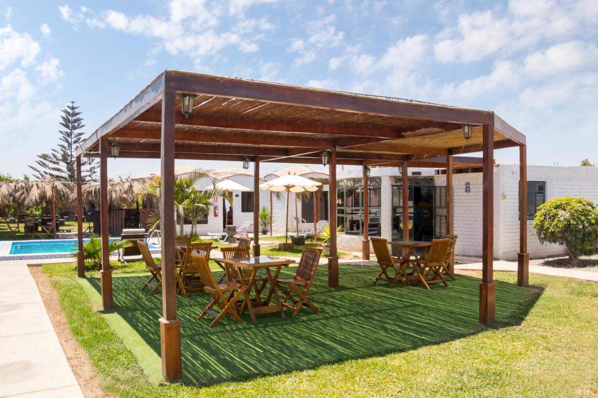 Hotel Los Bungalows - Housity