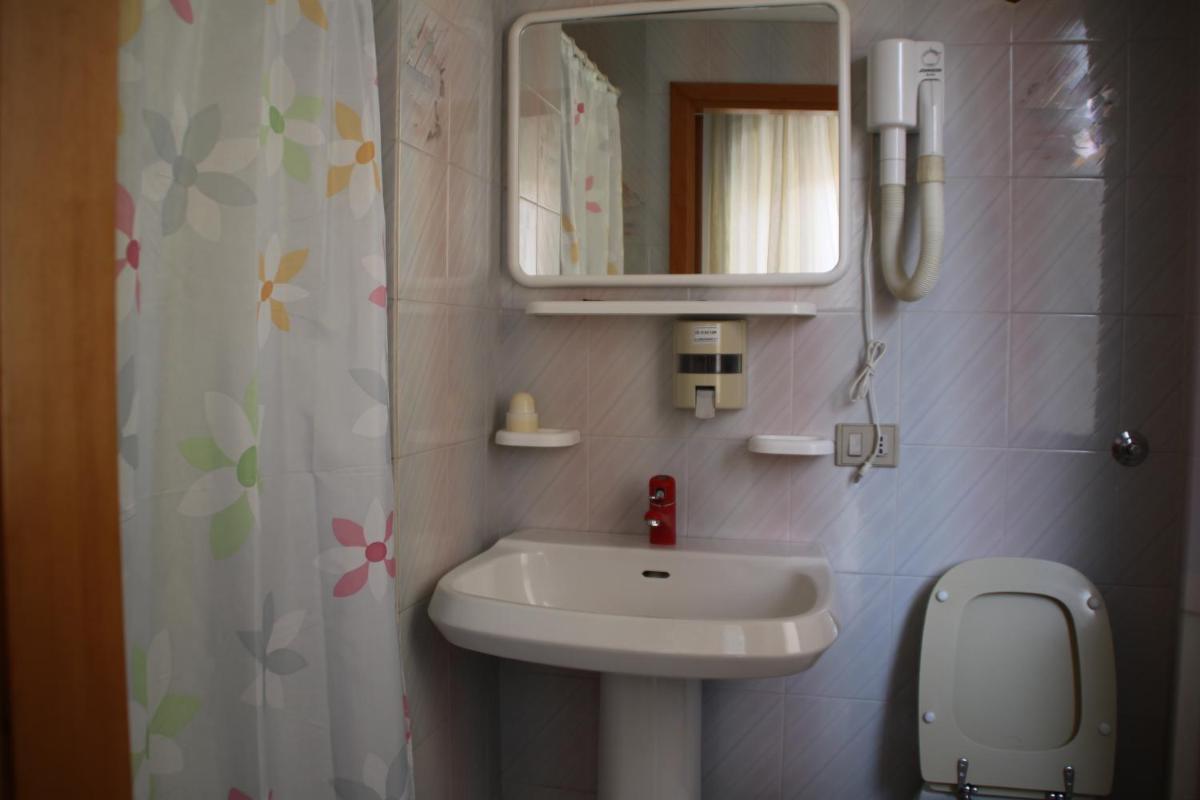 Hotel Europa - Housity