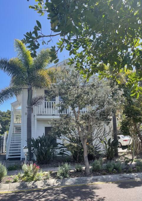 Studio Seaside Self-contained apartment - Housity