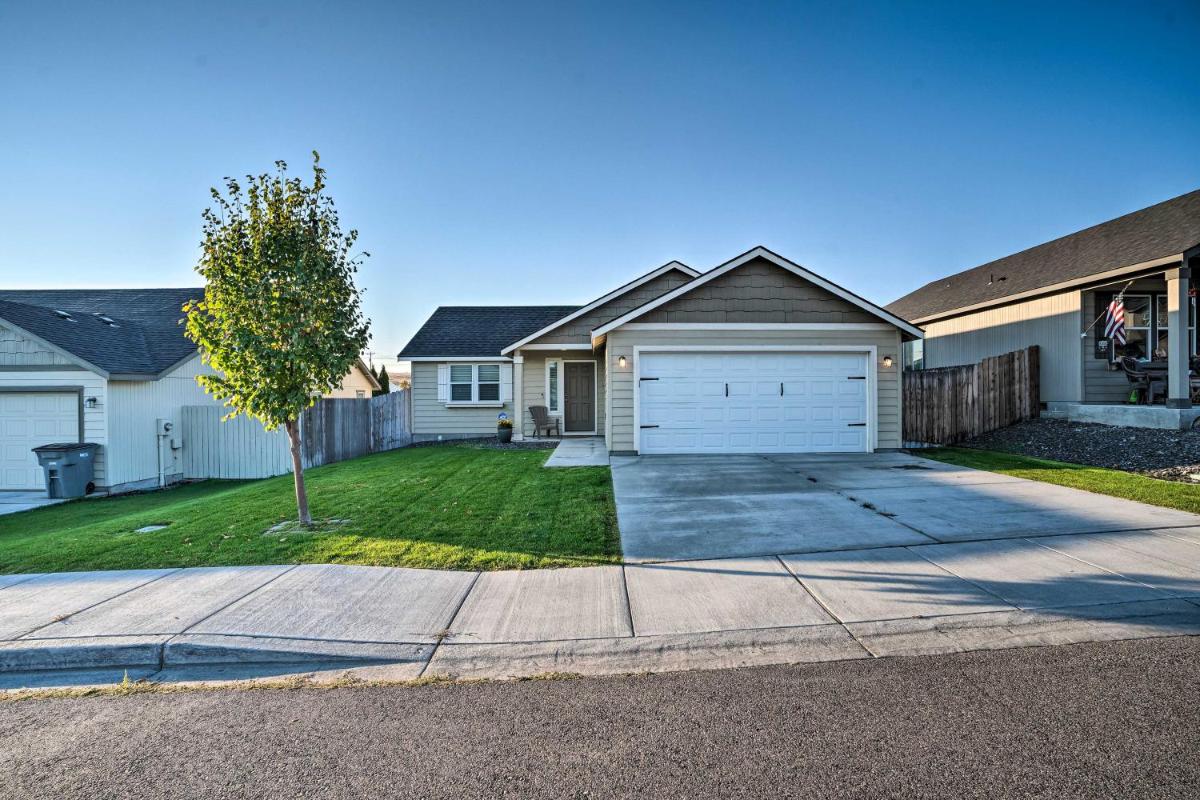 Kennewick Getaway with Patio and Near Golfing! - Housity