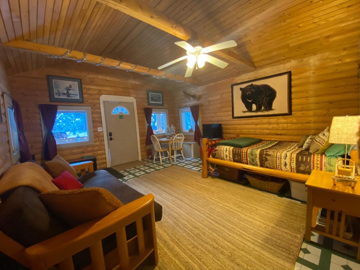 Kobuk’s Kabin - Housity