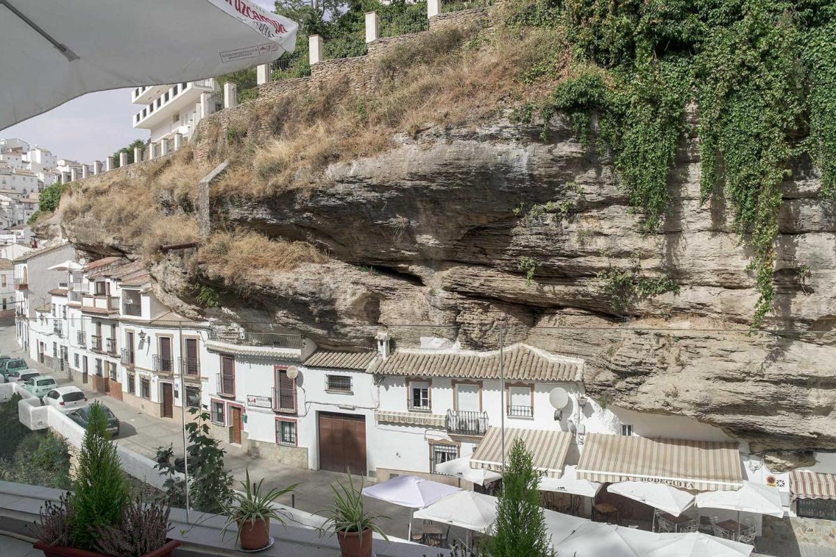 Casa Rural Las Cuevas de Setenil - Housity