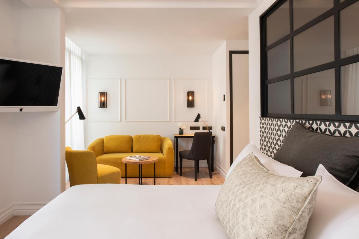 Cama o camas de una habitación en Serras Barcelona