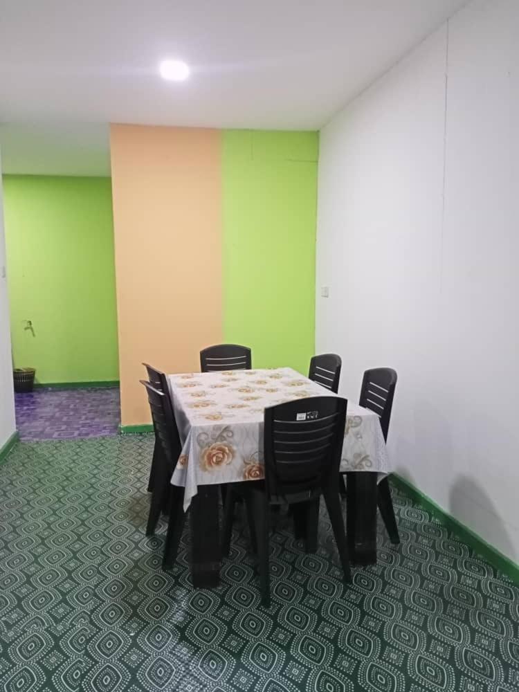 BUJANG FAMILY HOMESTAY - Housity