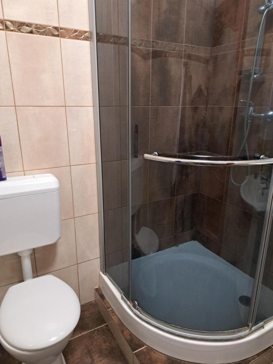 Hőforrás Wellness Vendégház - Housity