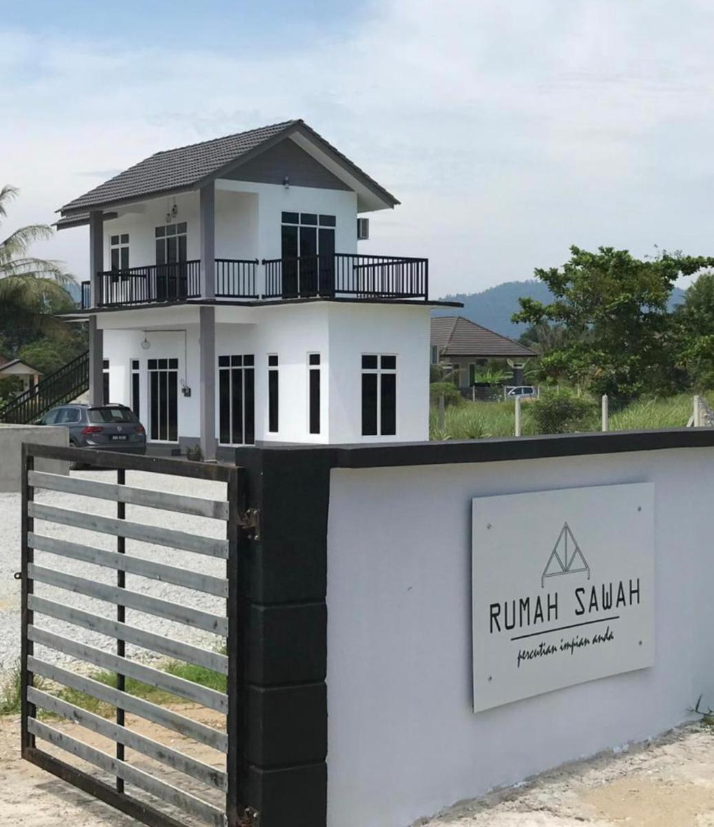 Rumah Sawah Homestay Pasir Puteh - Housity