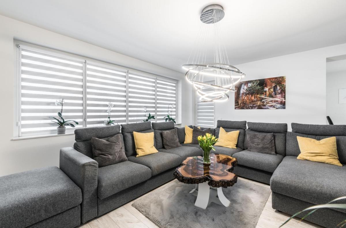 Villa House Poznań * SAUNA * - Housity