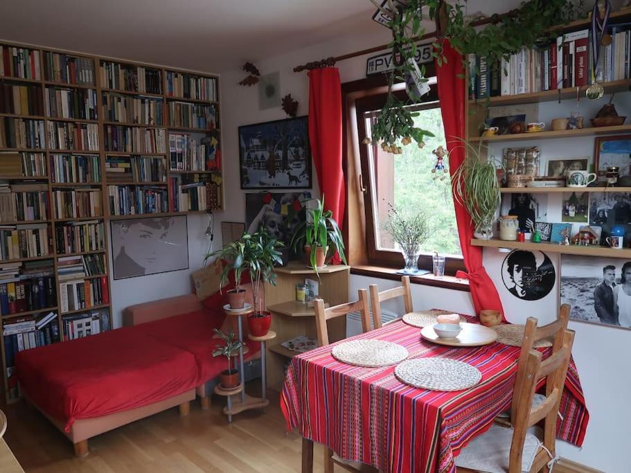 Byt 4+kk v klidné části obce Bedřichov - Housity