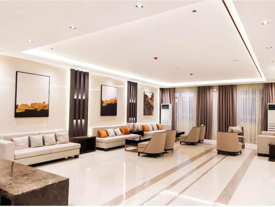 Sotogrande Neopolitan Hotel - Housity