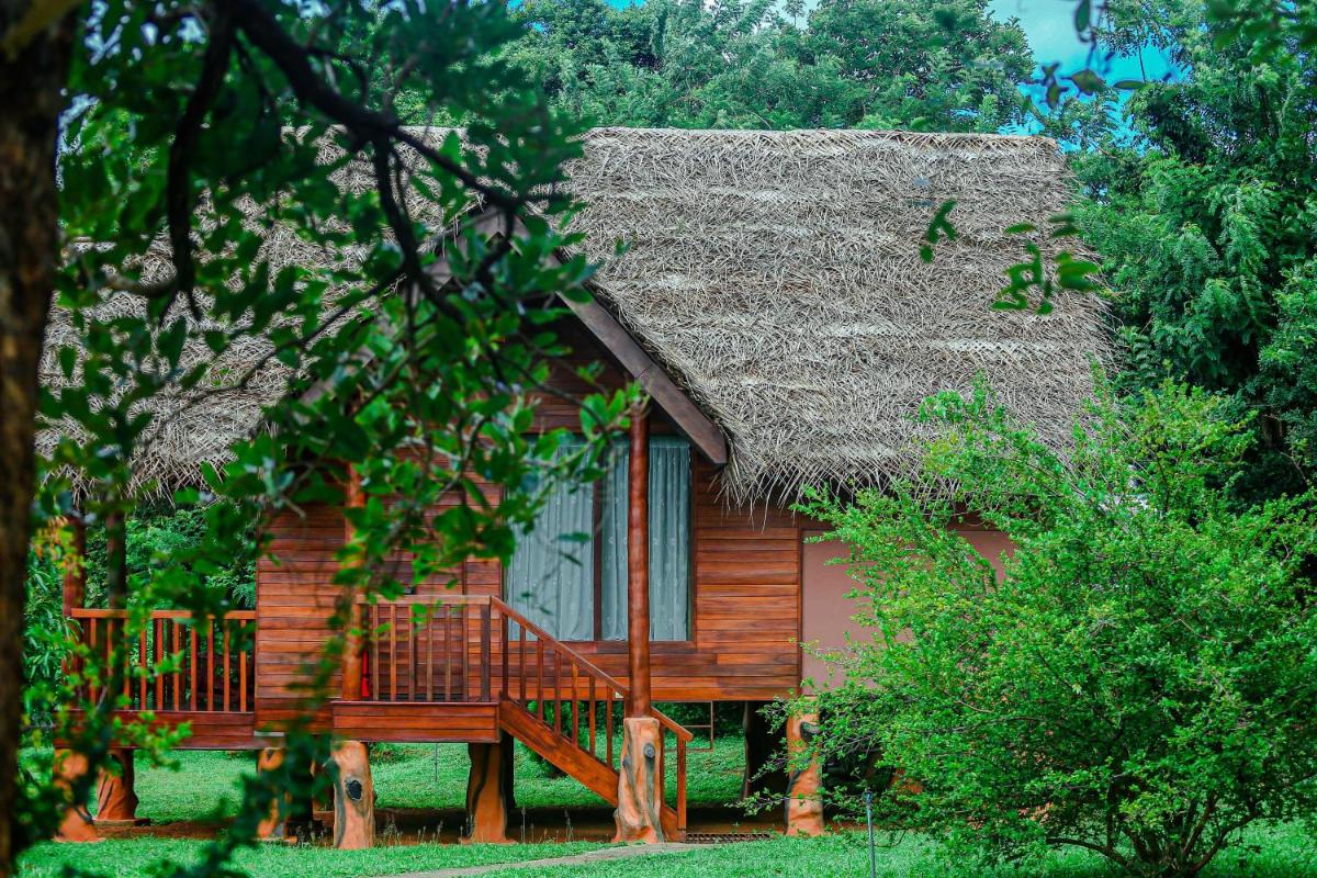 Sigiriya Water Cottage - Housity