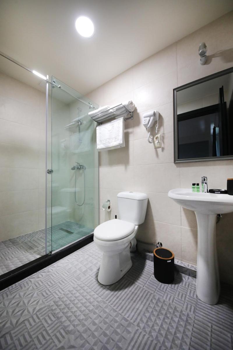 Suitetrails - Hotel InnDigo in Kutaisi