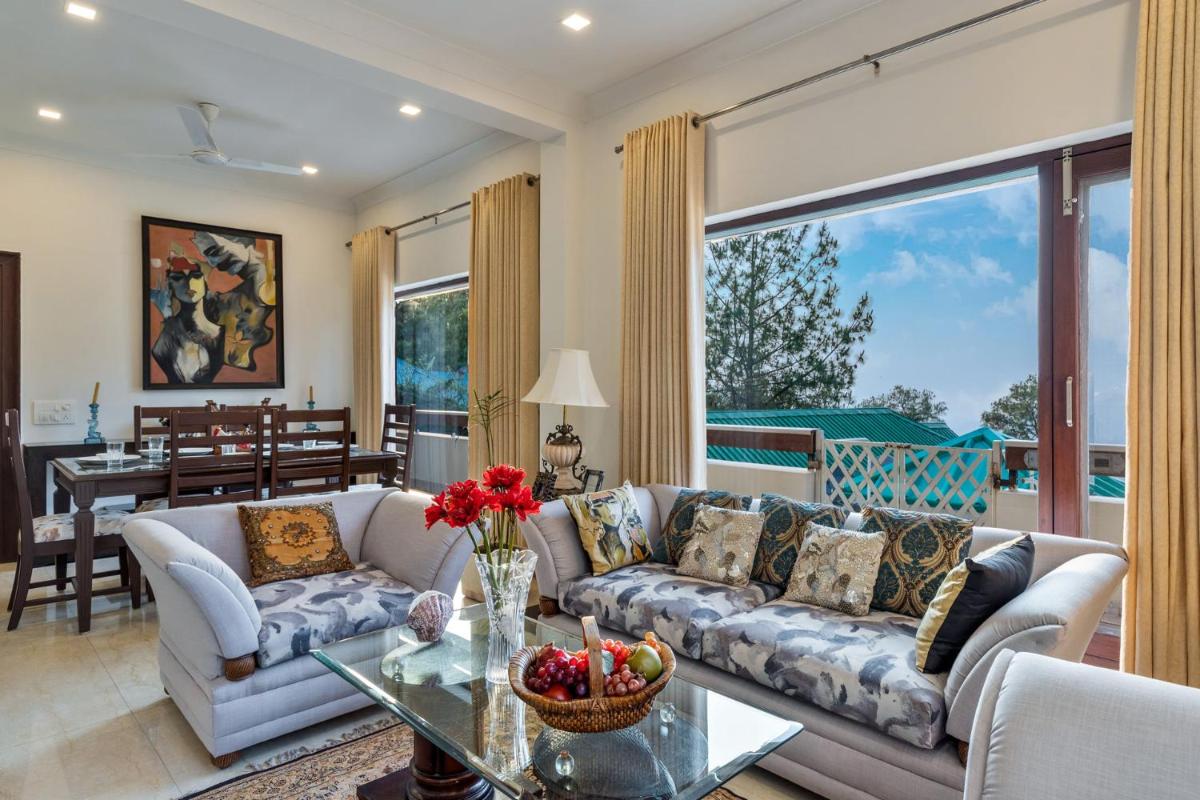 StayVista at Panorama Estate with cosy seating - Housity