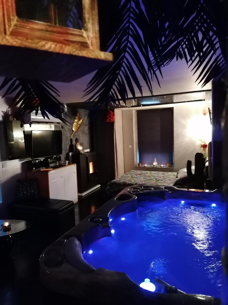 Au clair de lune - Housity
