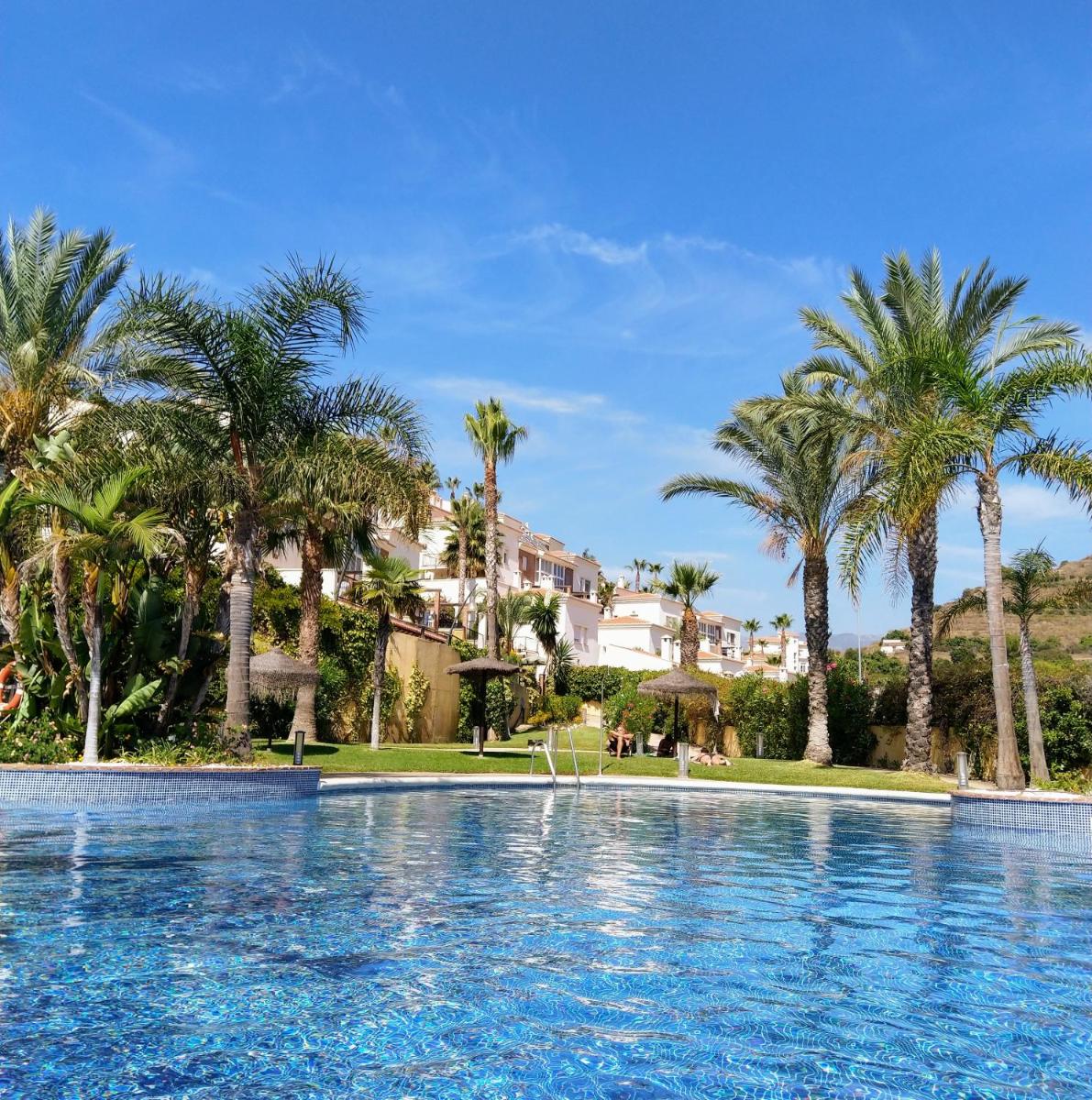 Suitetrails - Casa Londi, stijlvol vakantiehuis, infinity pool