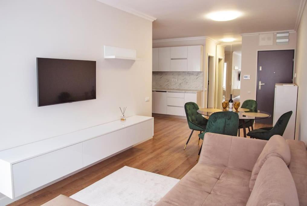4 Dream Apartmanet 4+parcare gratuita - Housity