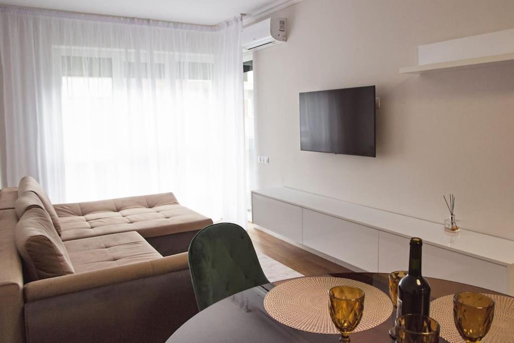Suitetrails - 4 Dream Apartmanet 4+parcare gratuita