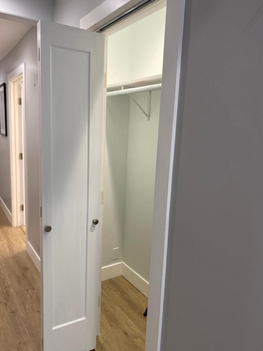 Luxury Suite - Housity