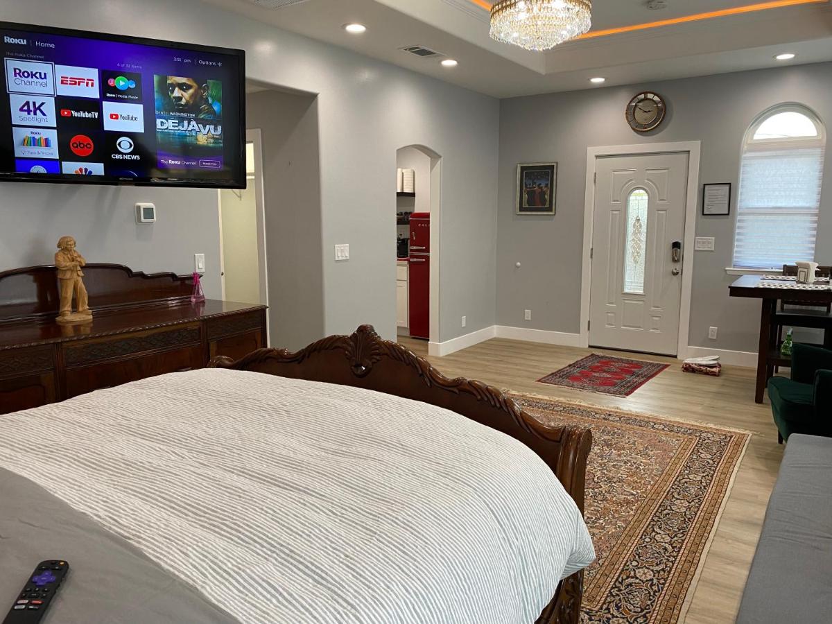 Luxury Suite - Housity