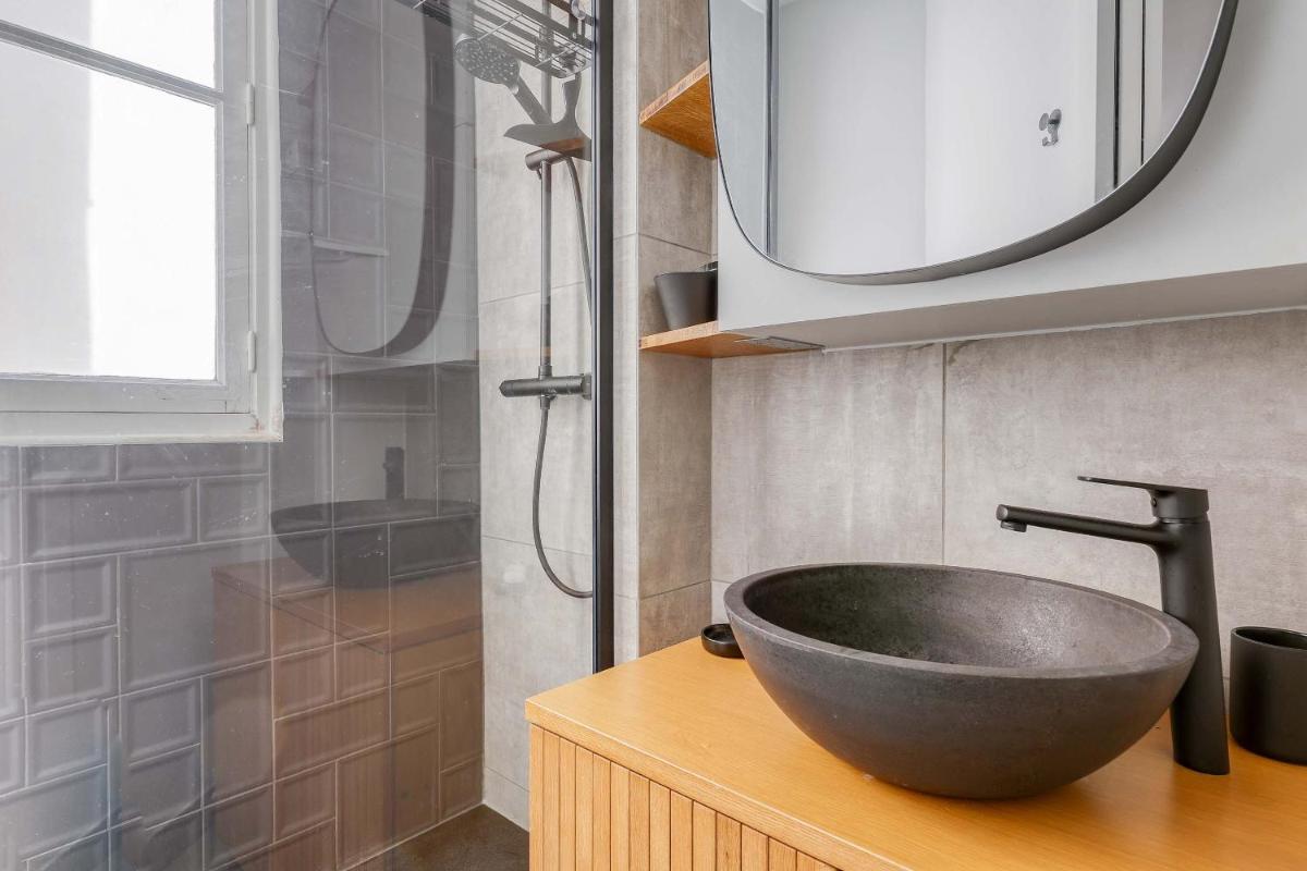 Suitetrails - Superb Branded New flat of 50sqm -Heart of Paris 9