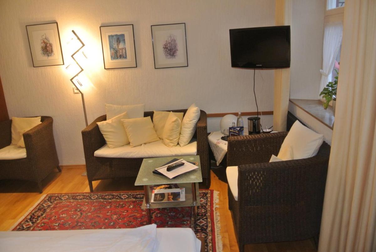 Hotel-Restaurant Goldenes Lamm - Housity