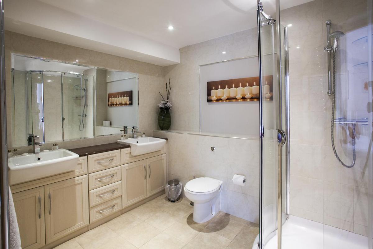 The Limes Country Lodge Hotel & Admiral Restaurant - Housity