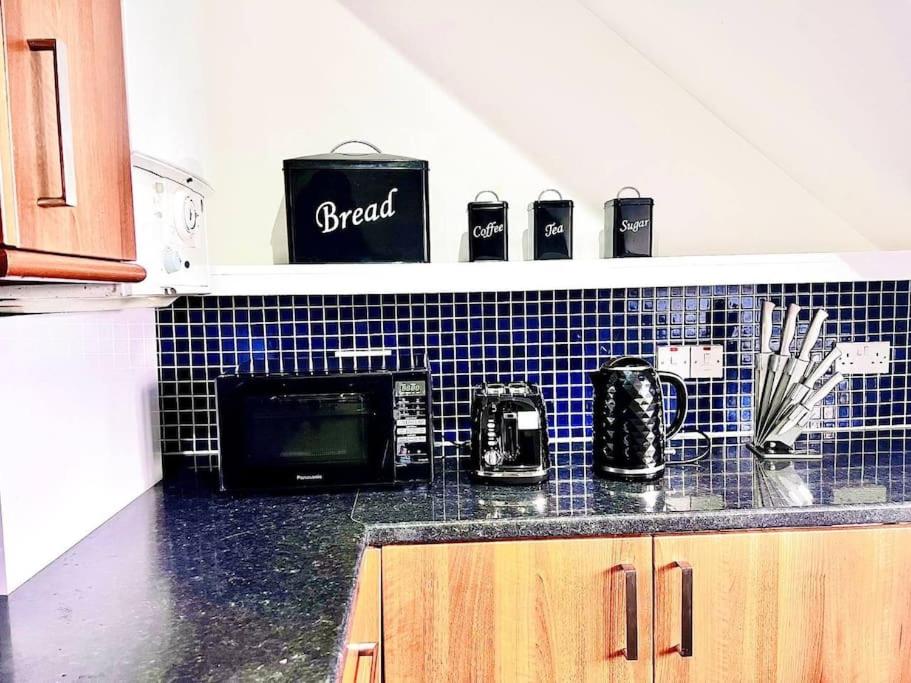 Crown House Two Bedroom Apartment - Housity