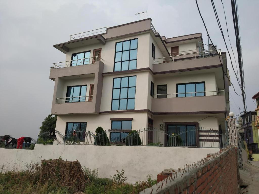 Suitetrails - Kathmandu Airport View Hotel And Lodge