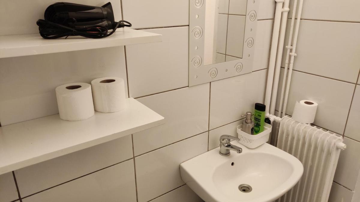 30 Dajot Studio Apartment - 01 - Housity