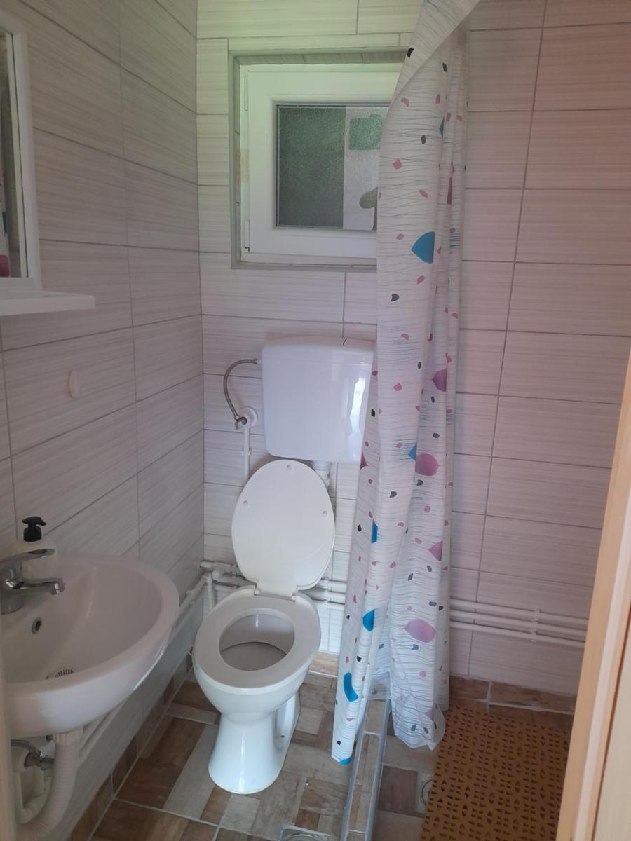 Stefanović - Studio 1 - Housity