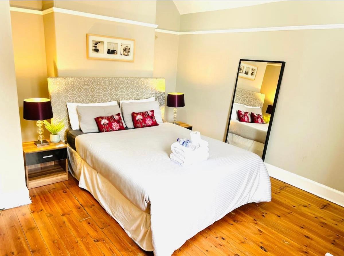 LEITH WALK VILLA budget guest house - Housity