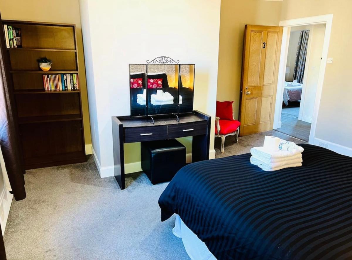 LEITH WALK VILLA budget guest house - Housity