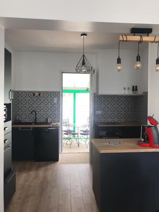 Villa refaite à neuf à 200 mètres de la plage - Housity