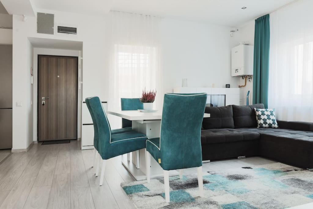 Ambassador Apartment - Housity