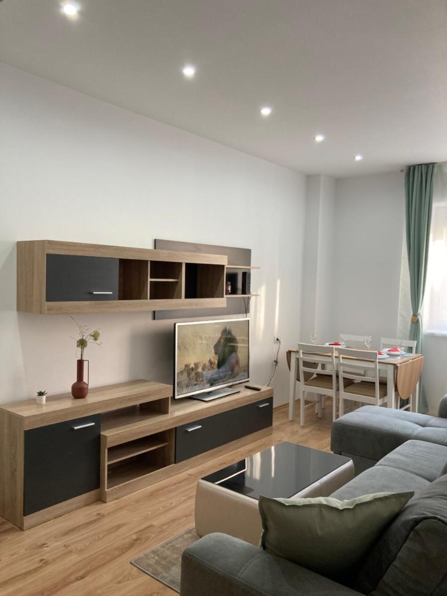LAROKA HOUSE Rin Grand Residence Modern Apartment - Housity