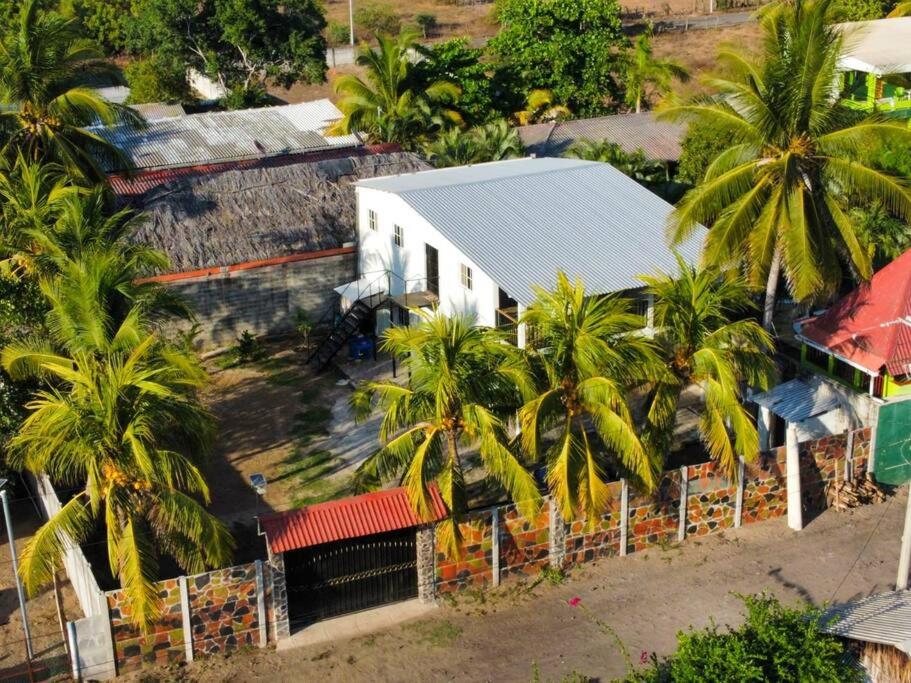 Hotel Ayala - Housity
