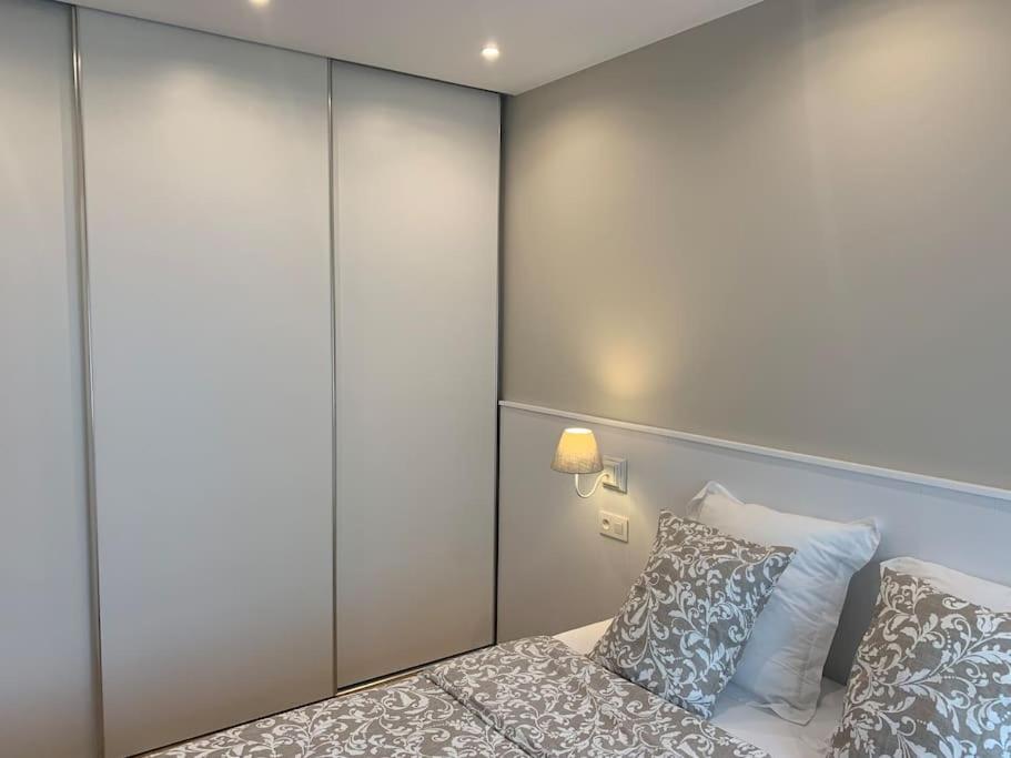 Les Rhododendrons - Housity