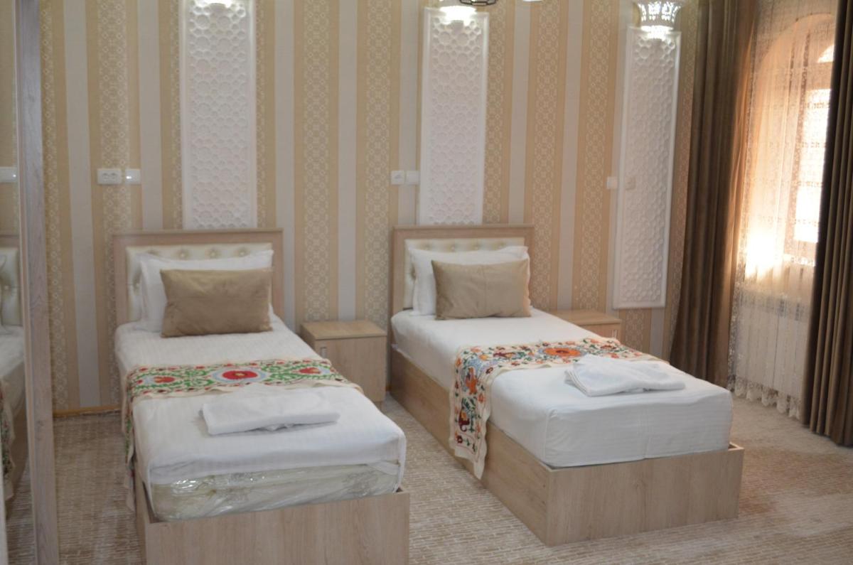 Retro Amir Hotel - Housity