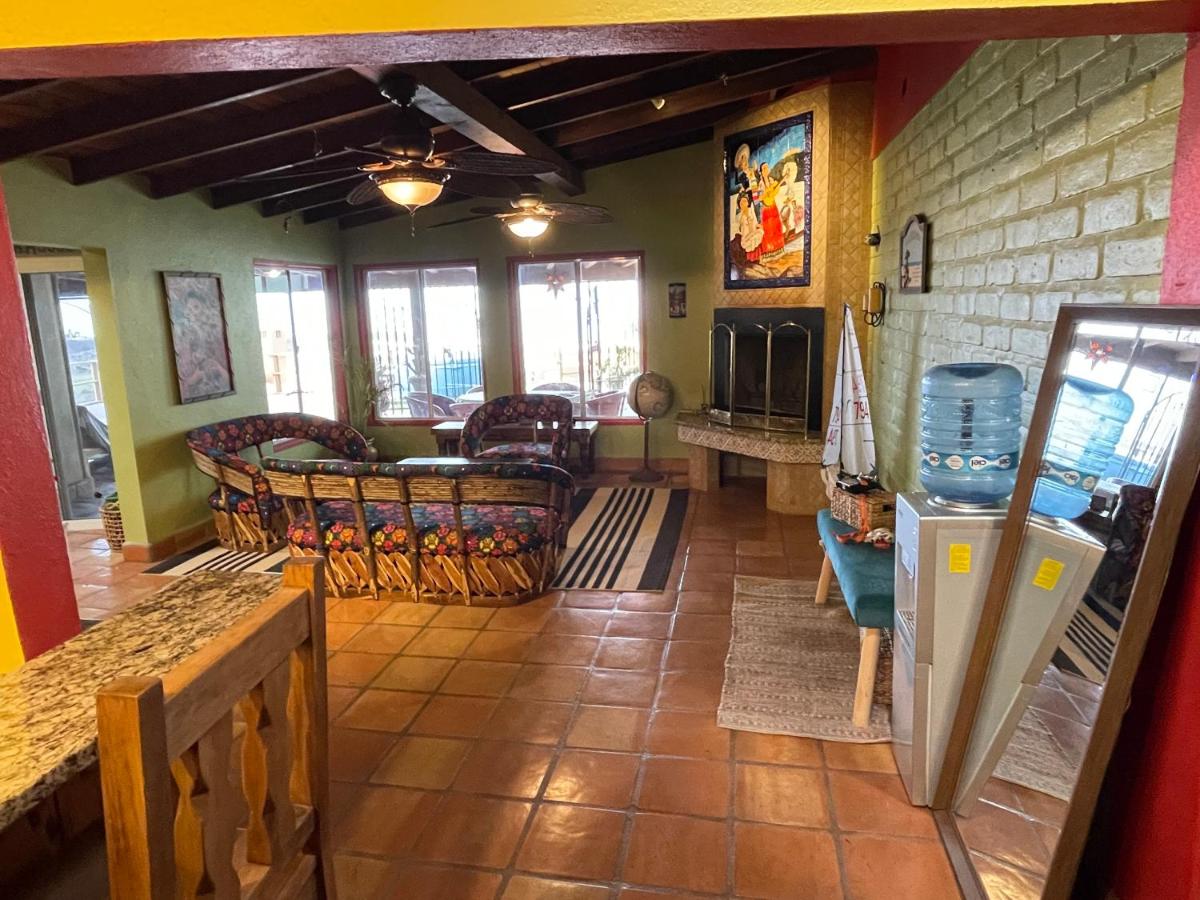 Baja Paradise, La Misión - Housity