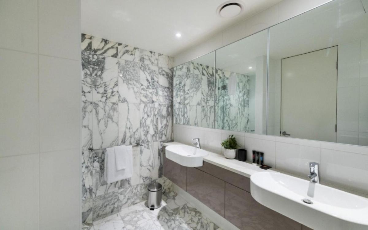 Suitetrails - Lakefront Apartments Kingston ACT