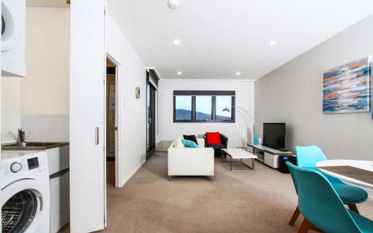 IQ Smart Apartments 704 Braddon ACT - Housity