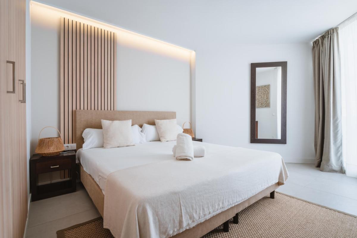 Cama o camas de una habitación en Portomar Apartments - 4-Star Superior Hotel